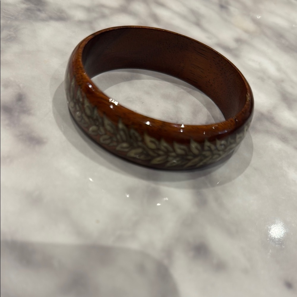 Koa Wood Glossed Leaf Print Bangle Bracelet